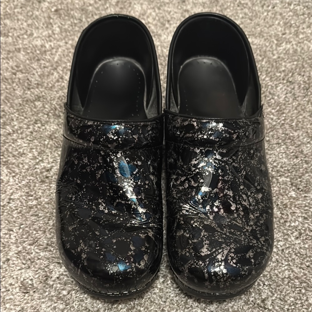 Black/Silver/Green Danskos 41 EU